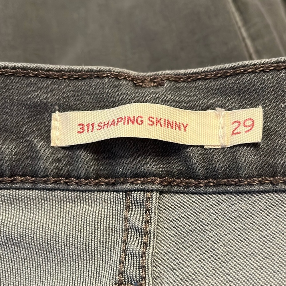 Levi’s 311 shaping skinny size 29 (8)